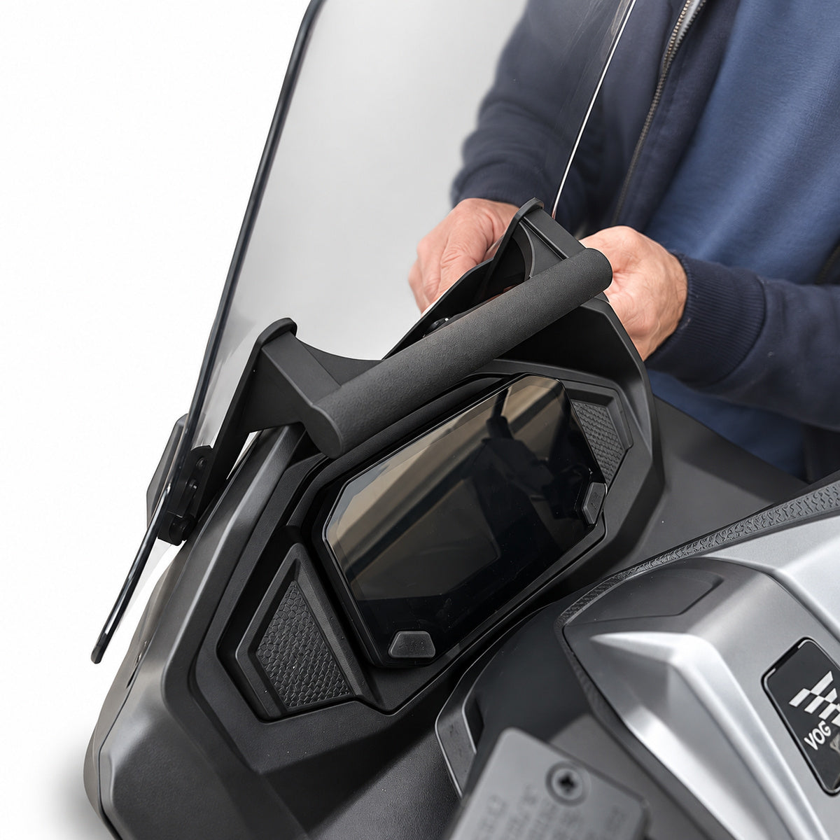 Voge SR1 - Phone Holder Mounting Bracket 4