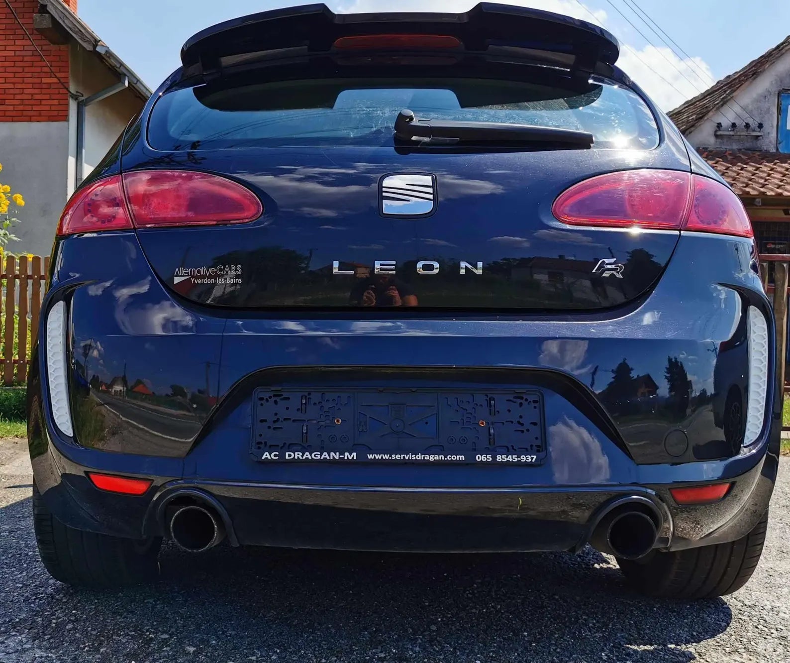 Seat Leon MK2 - Aero Rear Bumper Side Grille
