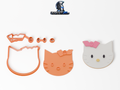 Cookie Cutter - Hello Kitty: πλήρες σετ εργαλείων δίπλα στο διακοσμημένο μπισκότο