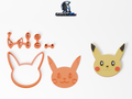 Cookie Cutter - Pikachu: πλήρες σετ εργαλείων δίπλα στο διακοσμημένο μπισκότο