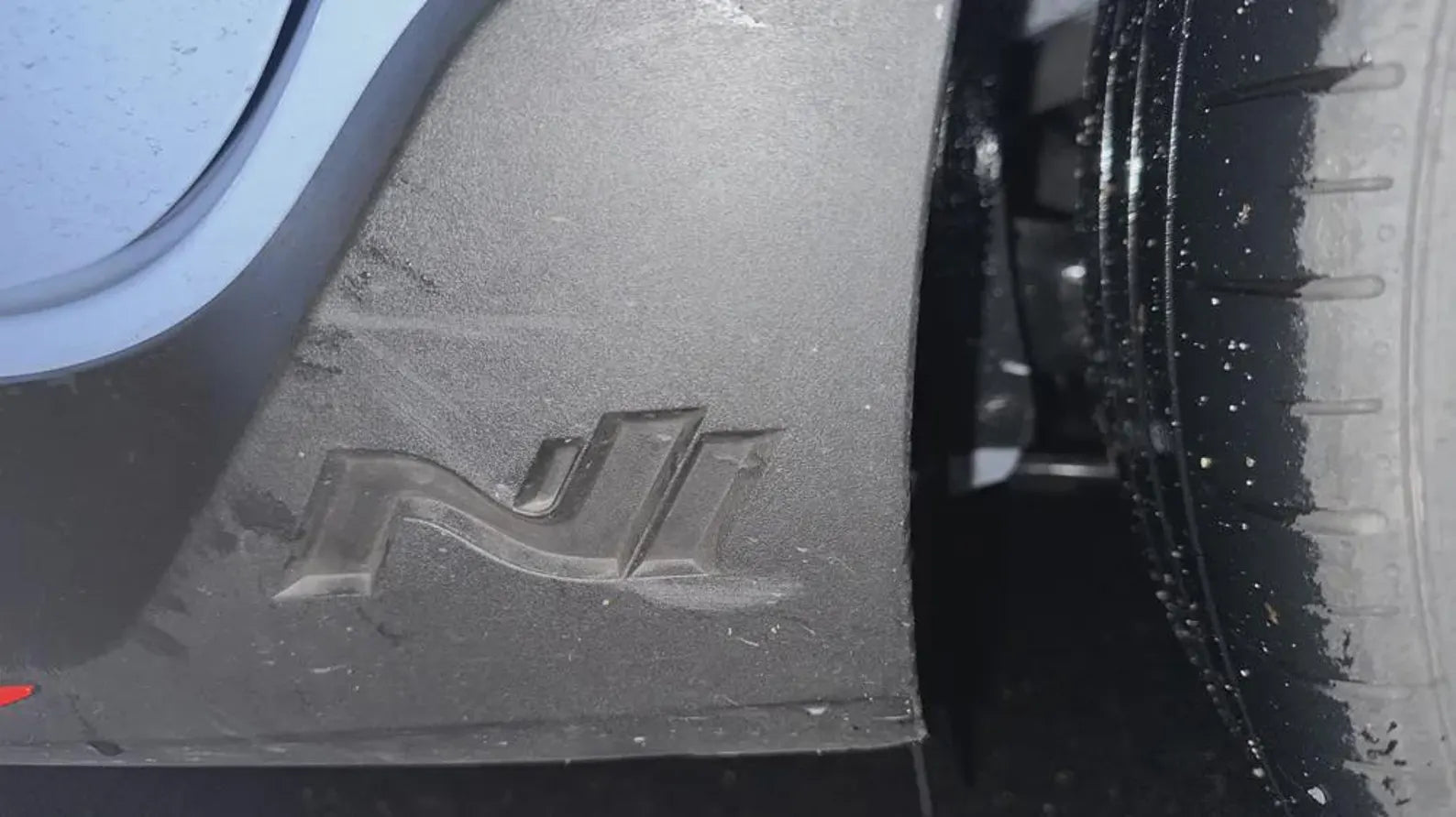 Hyundai i20N - Side Skirts Logo