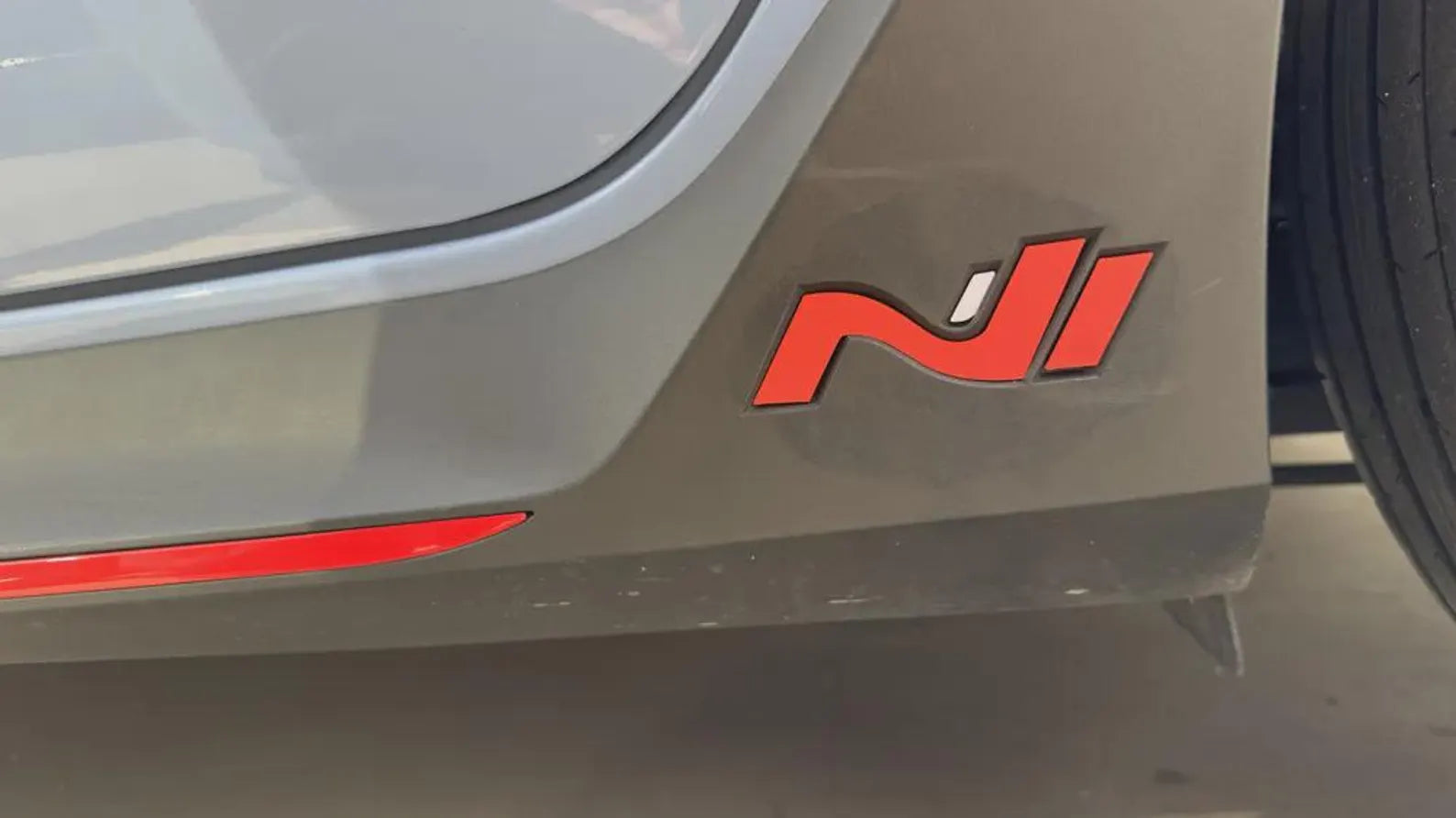 Hyundai i20N - Side Skirts Logo