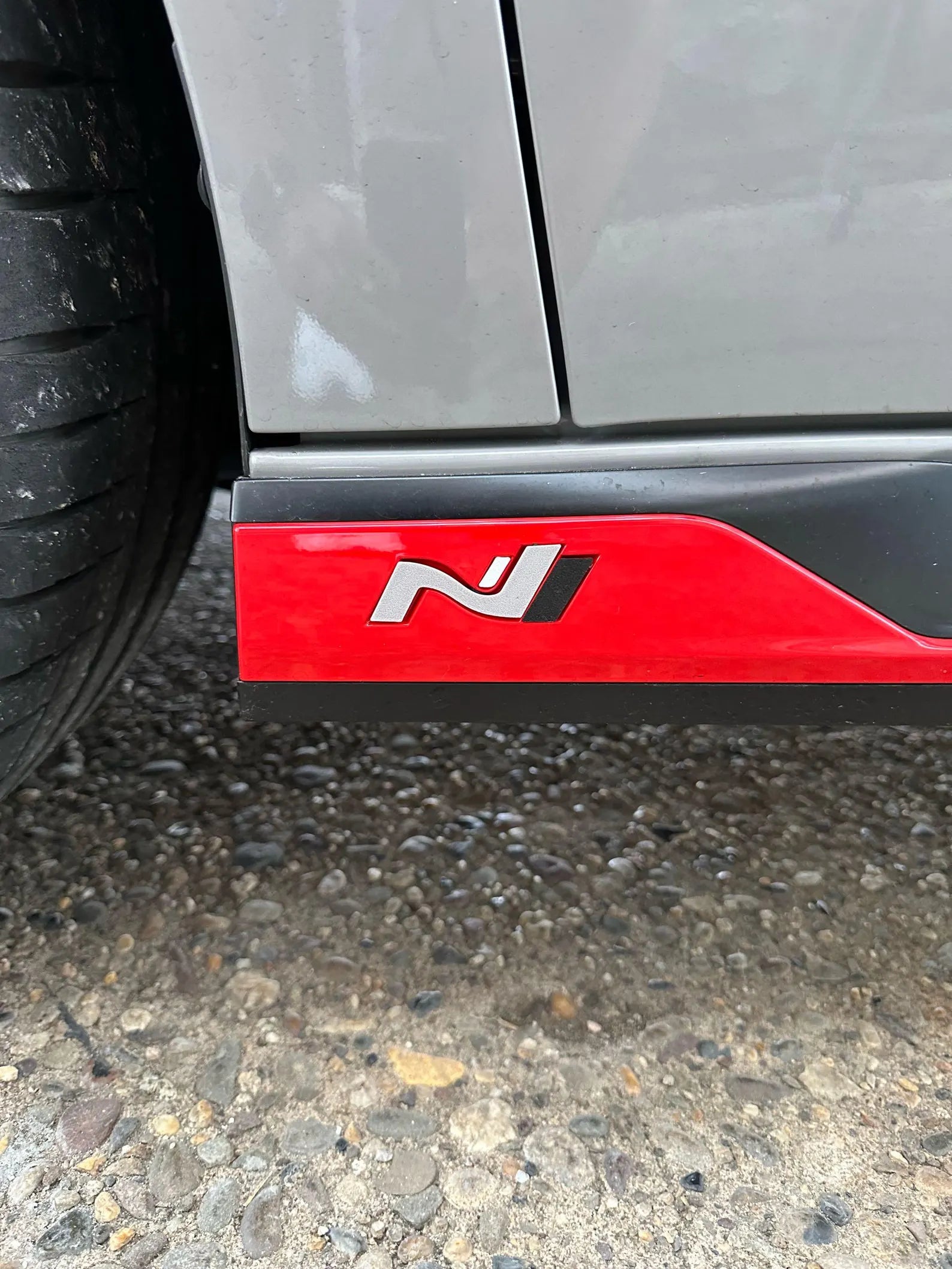 Hyundai i20N - Side Skirts Logo