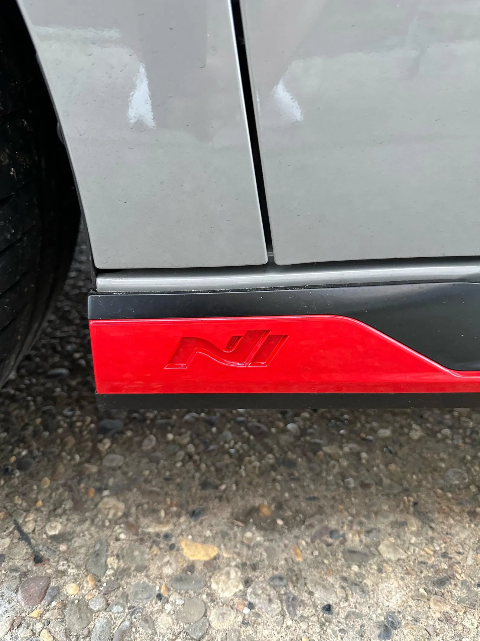 Hyundai i20N - Side Skirts Logo